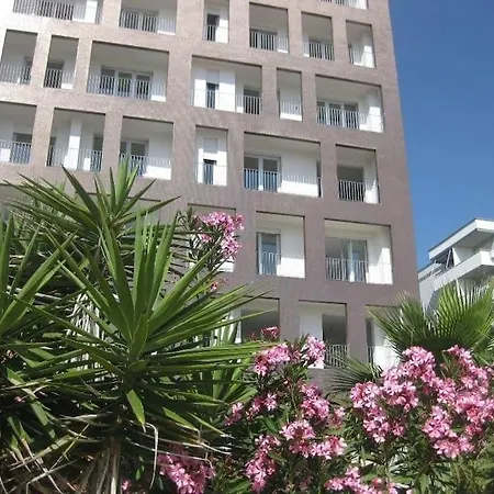 Merville_Beachfront Apartment Durres Exterior photo
